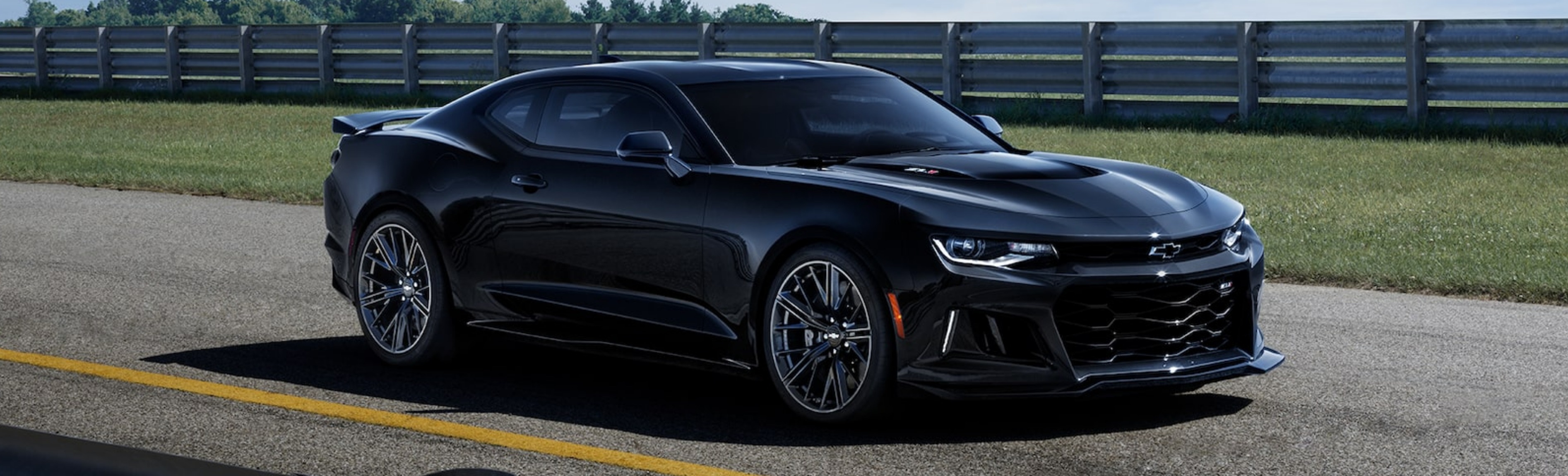 UNITESTA | 2021 Chevrolet Camaro ZL1 Coupe Black, 6.2L V8 supercharged