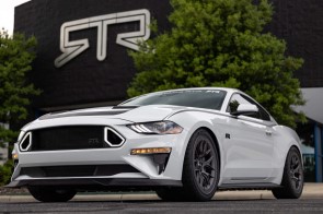 RTR Top grille including LED lights Mustang 2018-2020