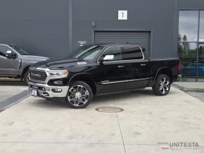2022 RAM 1500 Crew Cab 4x4 V8 Limited najeto 208723 km