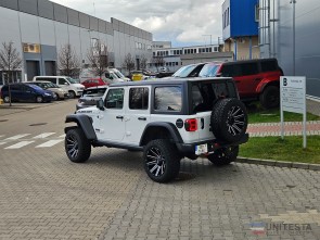 2020 Jeep Wrangler Unlimited Rubicon lifted FOX shocks custom (4)