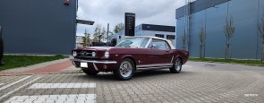 1965 Ford Mustang GT Convertible červený manuál (5)