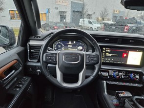 2023 GMC Sierra 1500 4WD Denali dlouhá korba  - polep antracit - 22 000 km 1A stav (10)