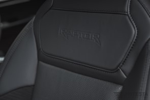 2021 Ford F150 RAPTOR 4x4 Supercrew 3.5 V6 black 2,4 kW Onboard (14)