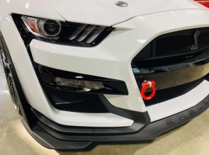 Kované tažné oko - červené pro Mustang GT500 2020+ (1)
