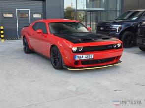 2020 DODGE CHALLENGER SRT  Hellcat  Widebody najeto pouze 40 200 km (2)