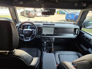 2023 Ford Bronco 4x4 Badlands Sasquatch - black only 250 miles !! (10)