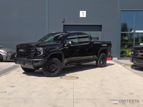 2026 GMC Sierra 1500 4WD AT4-X  AEV Edition 6.2 V8 black