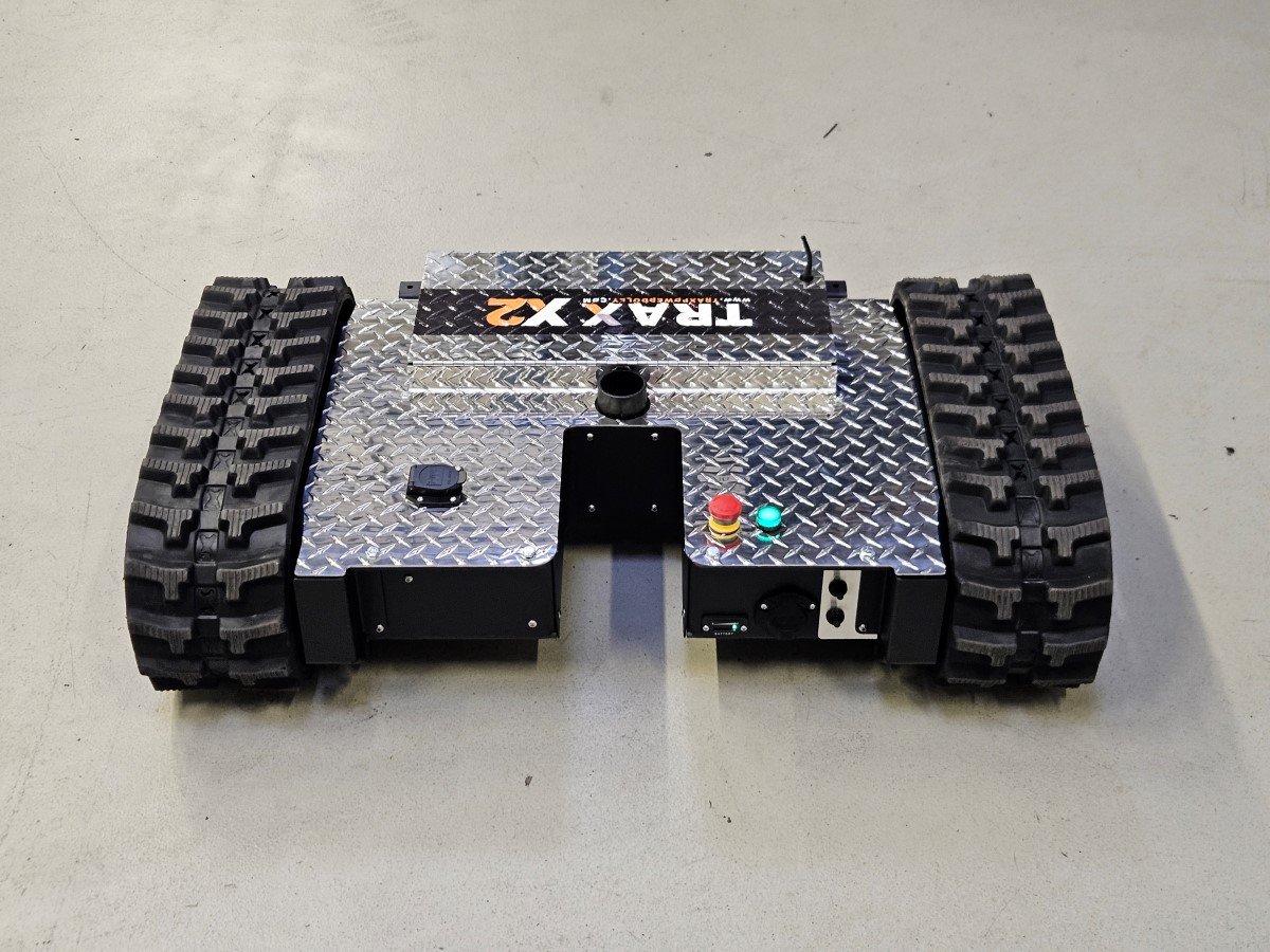UNITESTA | Trax X2 Trailer Dolly robot for pulling trailers and trailers