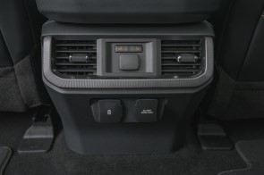 210567821-16 (12)