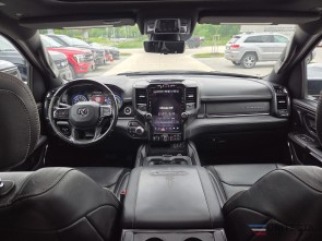 2022 RAM 1500 Crew Cab 4x4 V8 Limited najeto 208723 km (6)