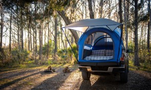 Napier Sportz stan na korbu pro pick-up, pro délku korby 5.5-5.8´ (1)