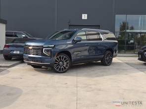 2026 Chevrolet Suburban High Contry 6,2 V8  blue4 roky záruka nebo 200 000 km
