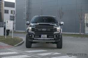 2019 Ford F150 4x4 Supercrew Platinum 3.0 Diesel Black - výrazně upravené (1)