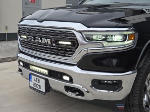 2022 RAM 1500 Crew Cab 4x4 V8 Limited najeto 208723 km (11)