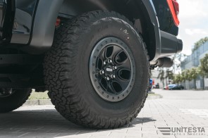 2021 Ford F150 RAPTOR 4x4 Supercrew 3.5 V6 black 2,4 kW Onboard (8)
